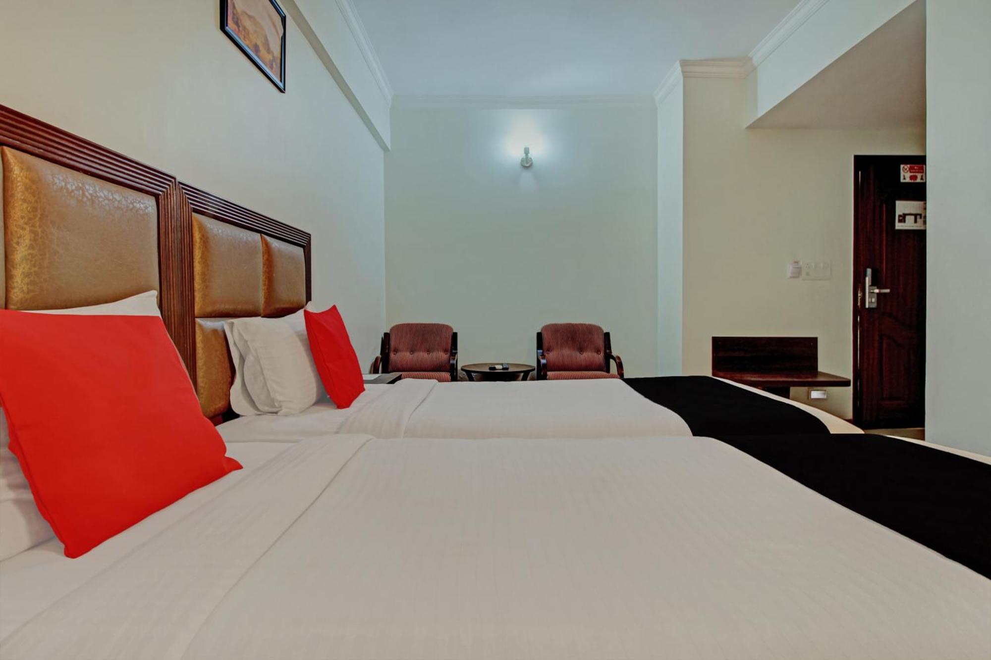ศรีกฤษณะสวีทส์ Hotel บังกาลอร์ ภายนอก รูปภาพ